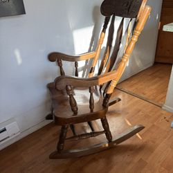 Rocking Chair 