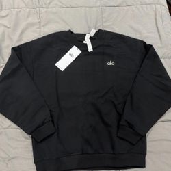Alo Accolade Crew Neck Pullover Sweatshirt 