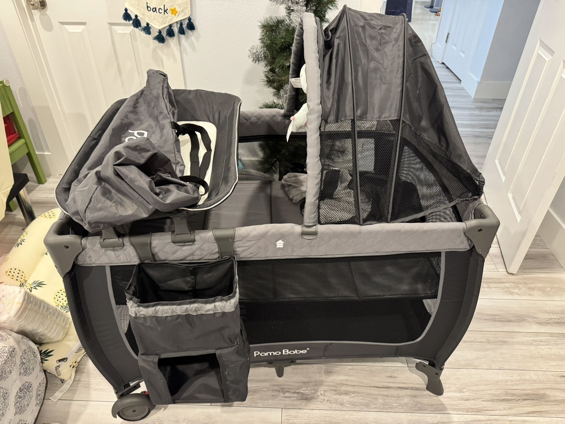 PamoBabe Unisex Portable Pack n Play