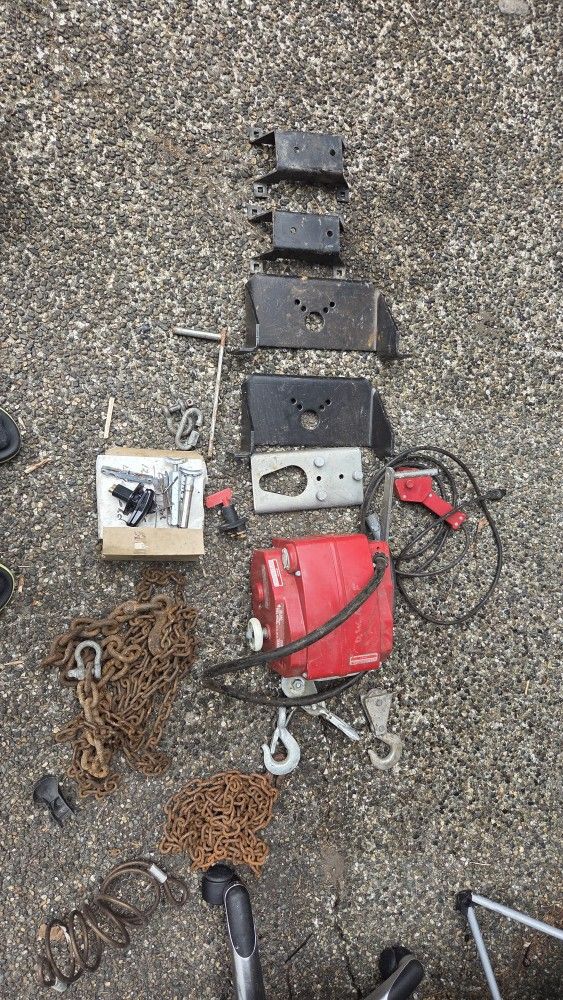 DAYTON 3500LB Winch