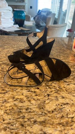 Black Wedges—Reduced