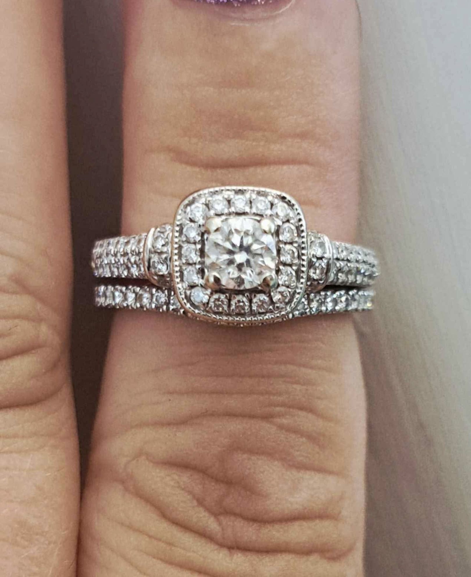 $3,500 At Zales Vera Wang 3/4 Carat Natural Diamond Engagement Ring Plus Diamond Wedding Band