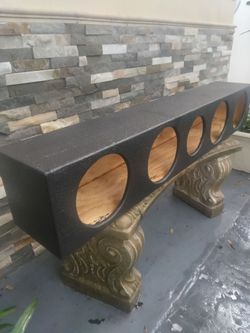 Speaker box