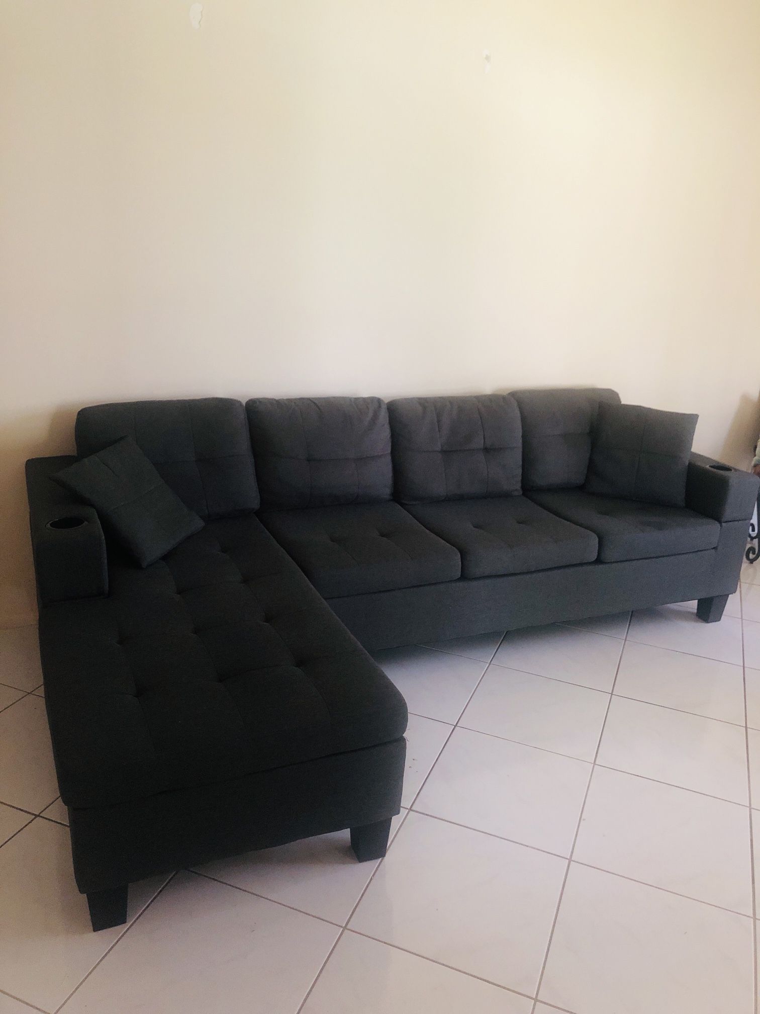 Moving Must Sell Today! Couch Like New