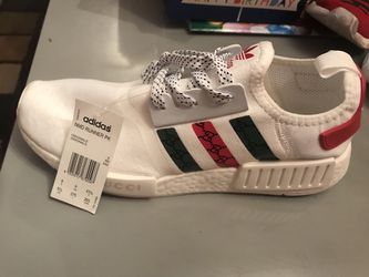 Adidas NMD shoes 9/5