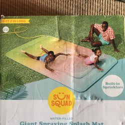 Giant Spraying Splash Mat