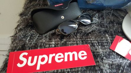 Supreme gear