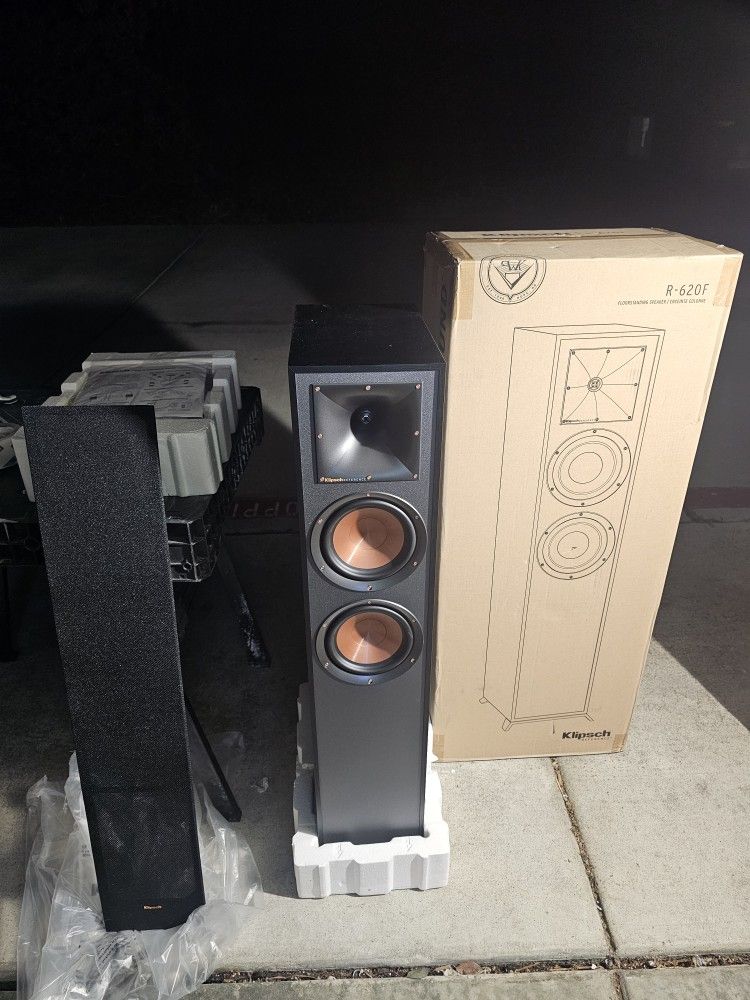 Klipsch R-620F Floorstanding Speaker with Tractrix Horn Technology | Live Concert-Going Experience in Your Living Room, Ebony(one Only)