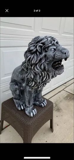 3 foot tall lion statue