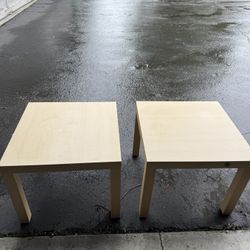 2 Side Tables 