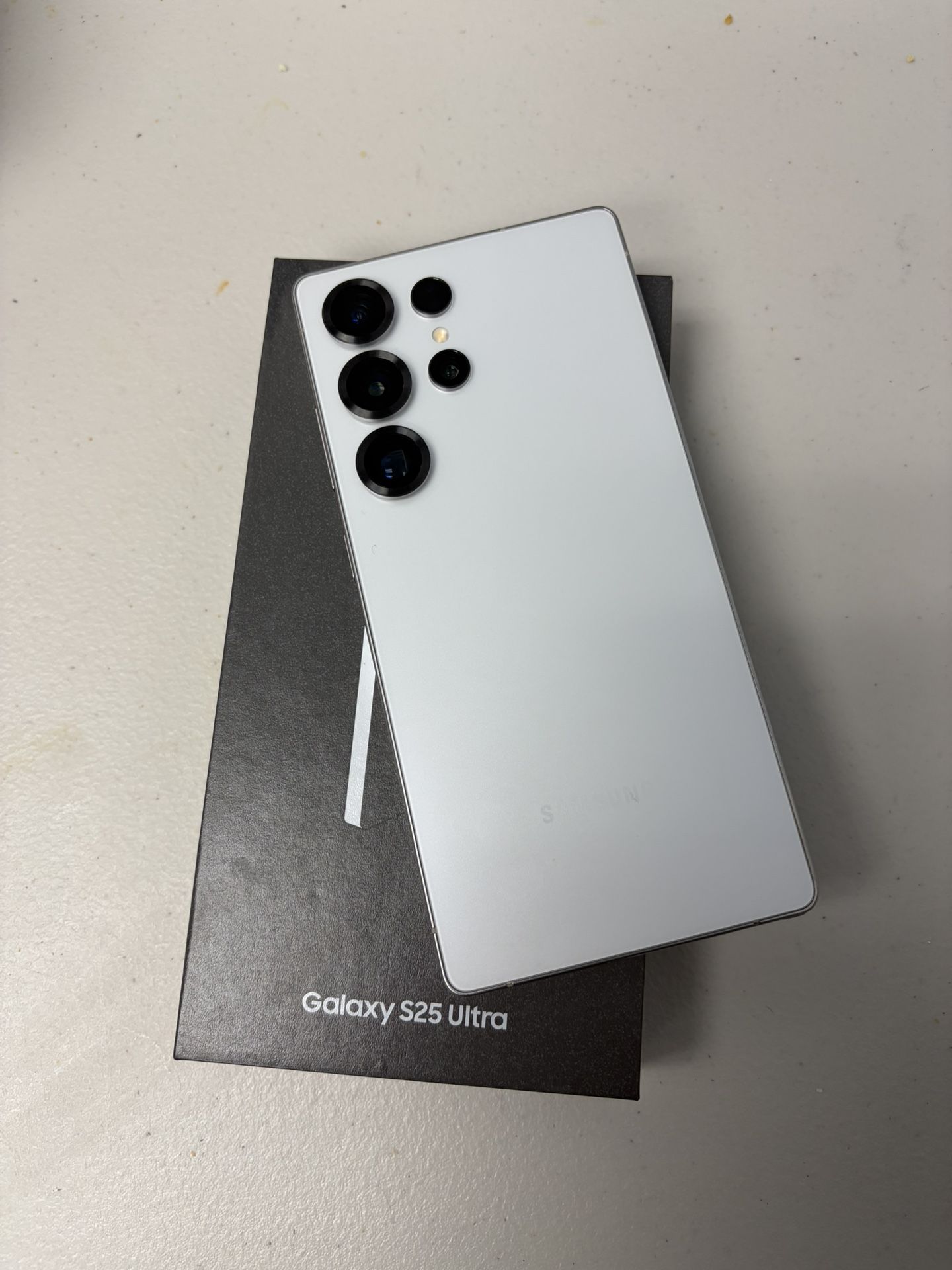 Samsung Galaxy S25 Ultra 5G Unlocked 512GB 