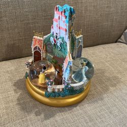 **Disney Store Rotating Musical Snow Globes With 3 Princesses Castles Princes **