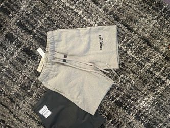 grey essential shorts