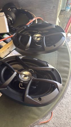 2 JVC 6x9 speakers 45w RMS/400w max great condition