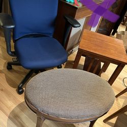 5 FURNITURE PIECES FOR SALE  PRICES LISTED