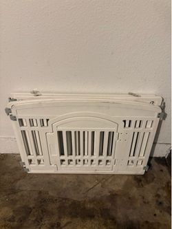 Dog playpen 4-panel