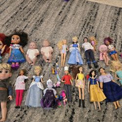 Girls doll lot