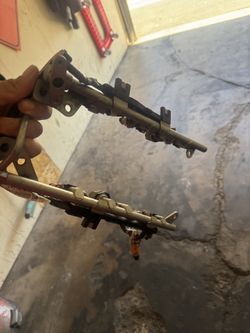 G37 Injector And Rail