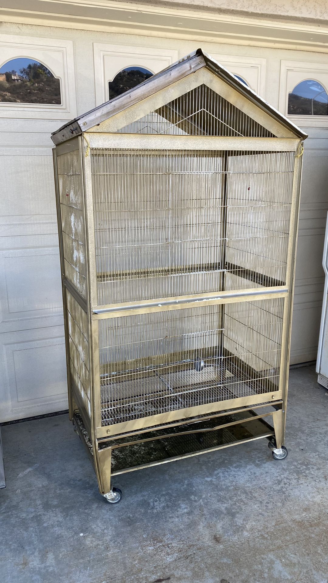 Extra Large Bird Cage Metal Parrot Cage w/Detachable Stand