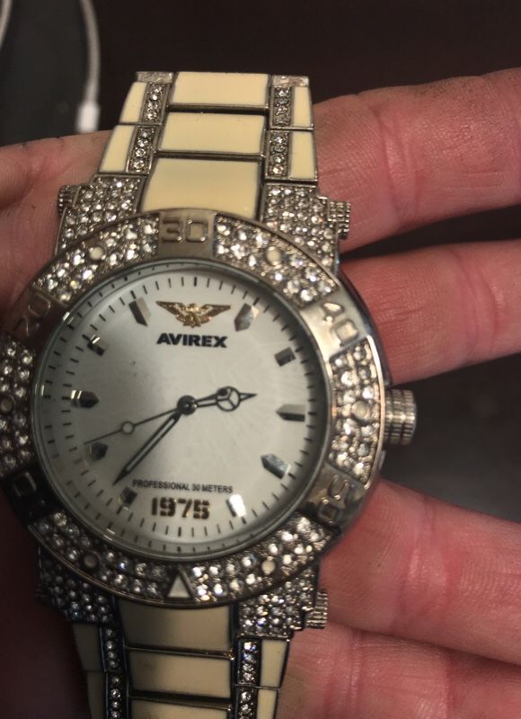 AVIREX. 1975 men’s watch