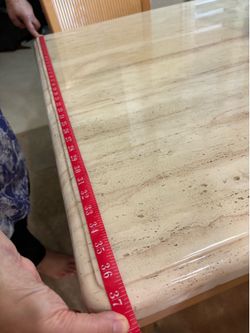 Excellent dinning table with 4 chairs 36”x72”