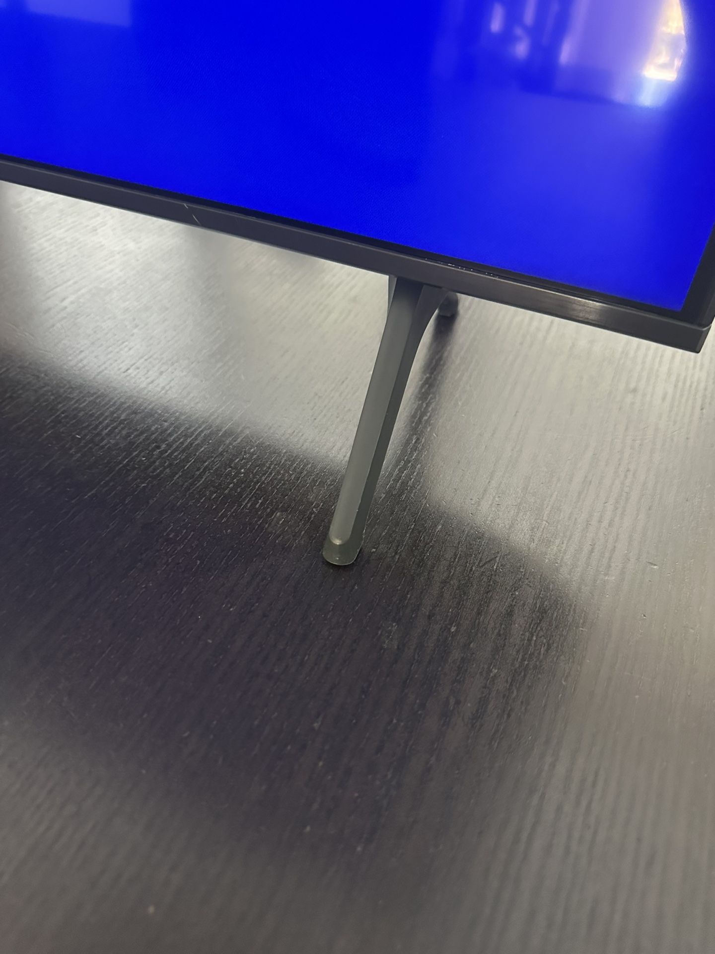 Samsung 43” TV