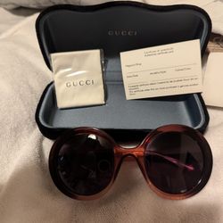 Oval Gucci Sunglasses 