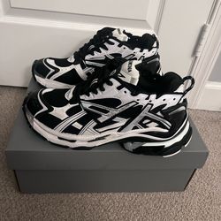 black/white Balenciaga runners