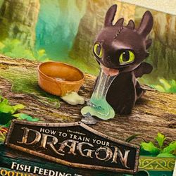 DreamWorks How to Train your DRAGON toothless 6” figure with slime