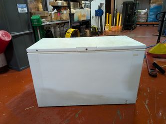 Fridgidaire 14.8 Cu Ft Chest Freezer