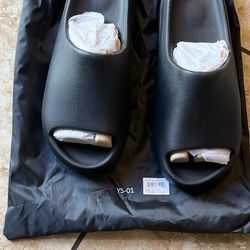 2 pairs Yezzy’s Slides Onyx Size 13 -15
