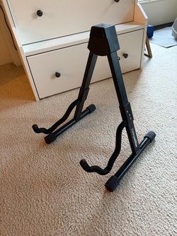 Guitar stand