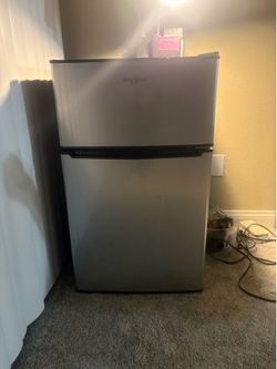 Whirlpool mini fridge