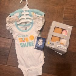 Baby Girls New Clothes +  New Baby Muslin Swaddles 