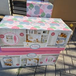 toy kitchen play set