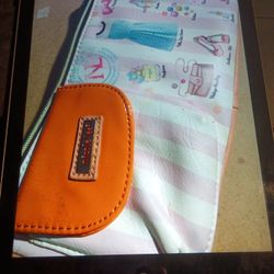 NICOLE LEE SMALL PURSE POUCH