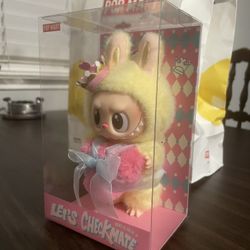 Labubu “Let’s Checkmate” Vinyl Face Hanging Plush