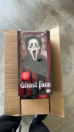 Ghostface Ghostface Lives Mezco Mega Scale 15 Inch 