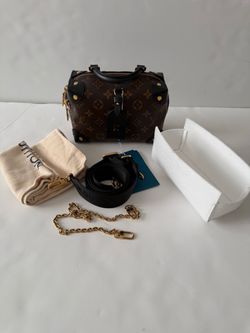 Louis Vuitton petite Malle souple crossbody bag