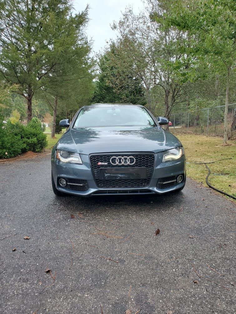 Very nice car run excellent good condition just have 124,513 miles I selling my Audi A4 quattro 2.0 Turbo Charger Engine 4WD/AWD sedan 2.0T