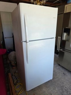 Frigidaire 30" Refrigerator for sale