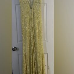 Yellow dress