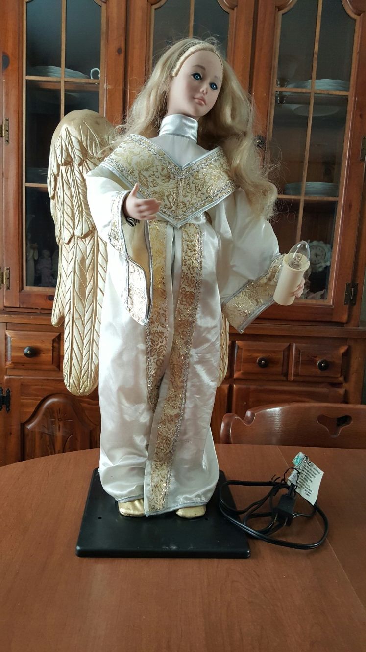 Collectible 1999 Holiday Creations Animated, Illuminated Angel with removable wings 22" tall