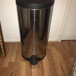 Simplehuman Garbage Can