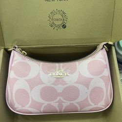 COACH Teri Shoulder Bag In signature canvas/Gold/Powder Pink New CAL51