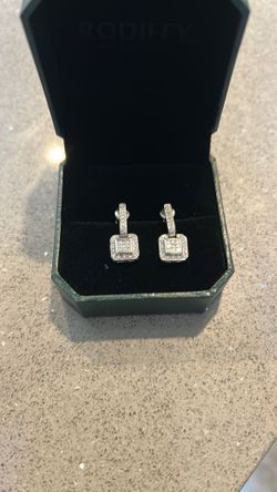 Vintage 14K white gold diamond dangle earrings