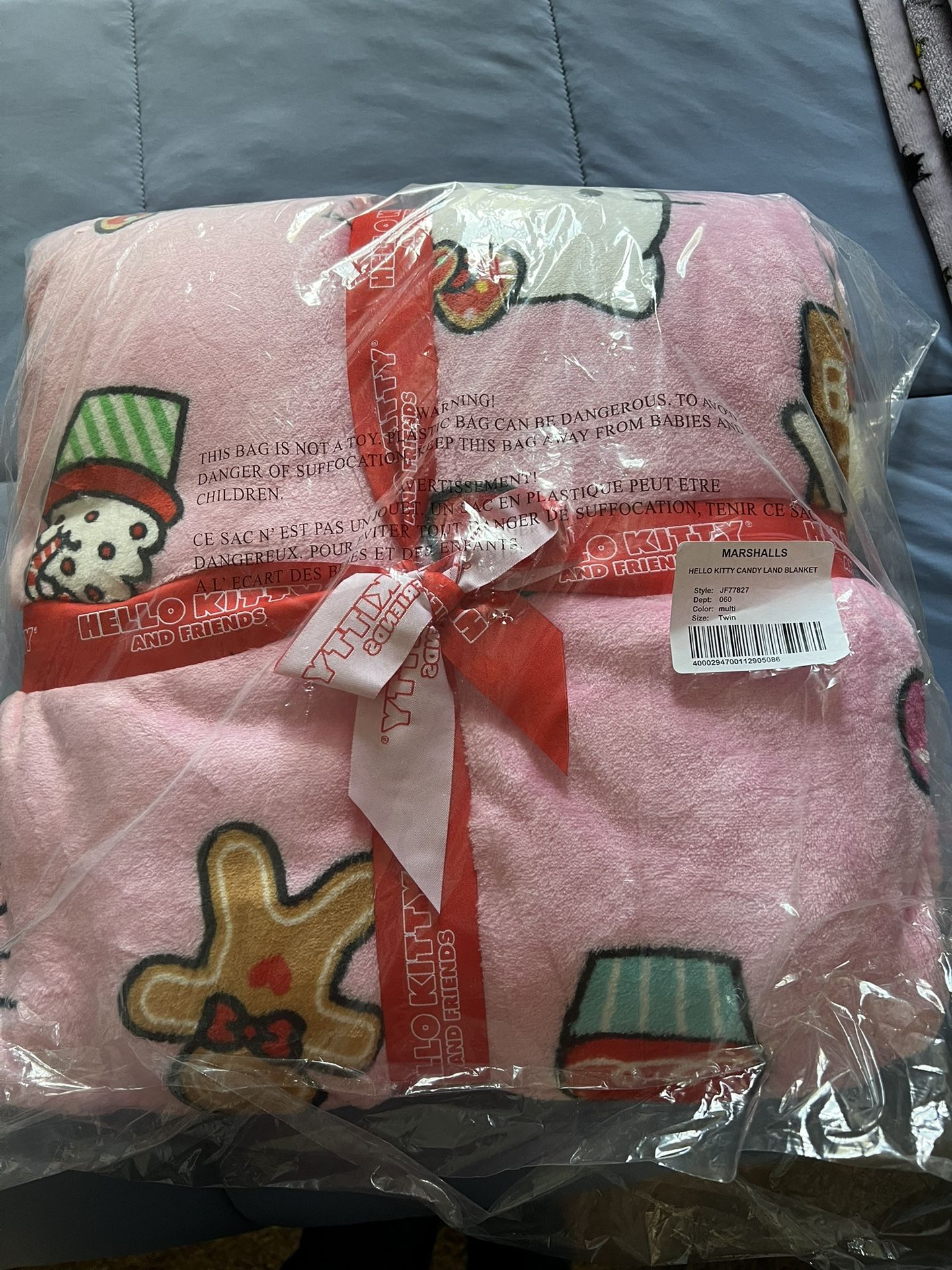 Hello Kitty blanket