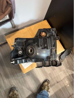 Ford 150 headlamp assemblies