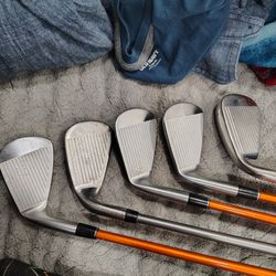 Golf Clubs SET ONLY 