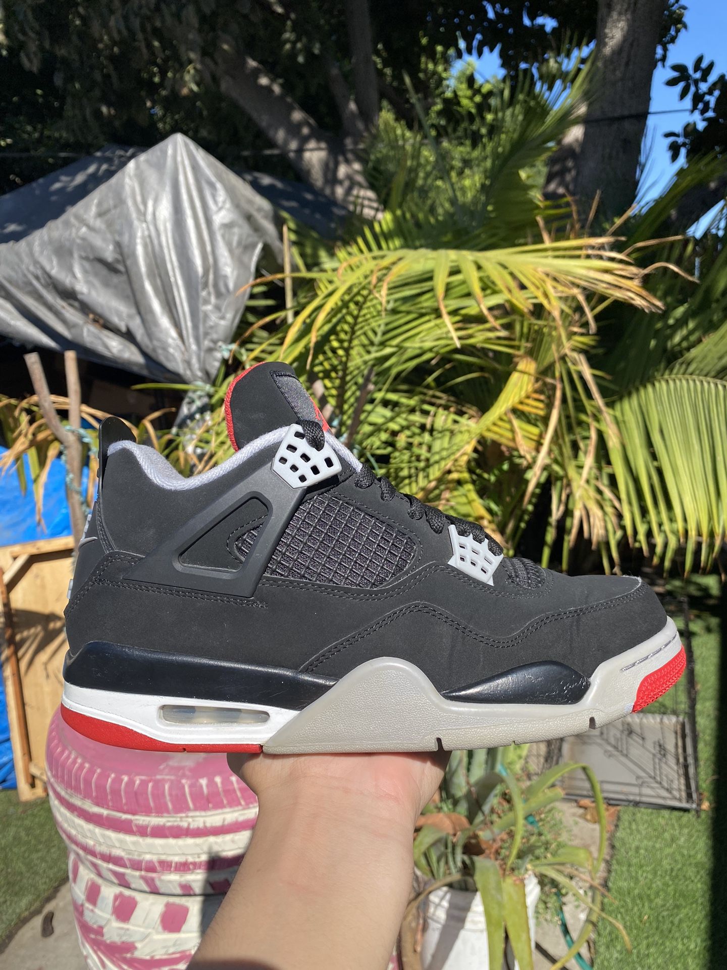 Jordan 4 Bred